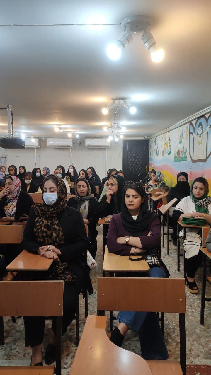 دبیرستان دوره اول غیردولتی دخترانه مهرآفرین